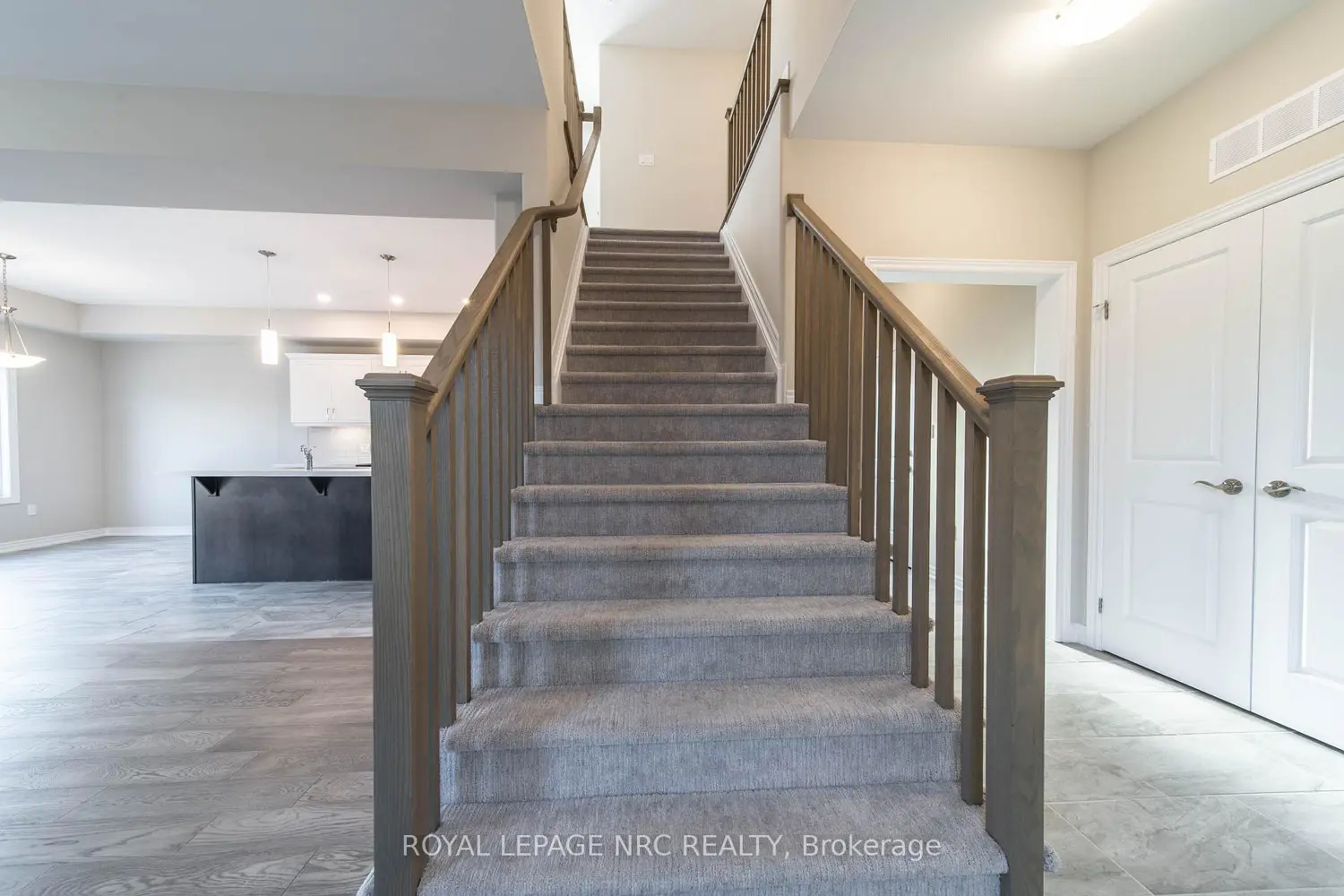 1217 Upper's Lane photo 5