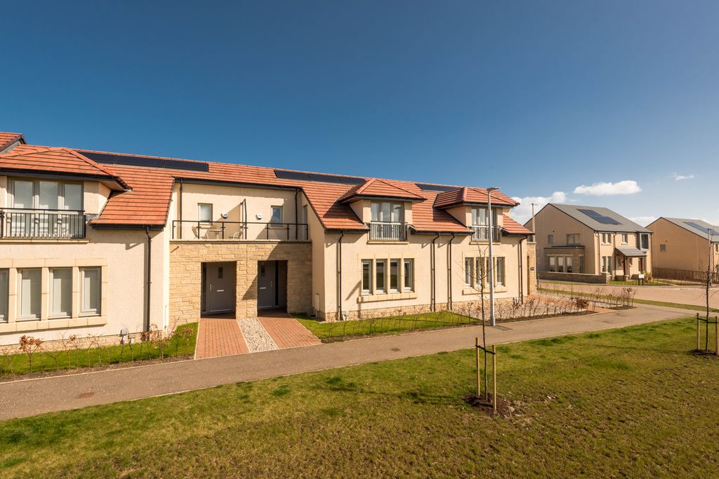 3 bed terraced house for sale6 Greencraig Avenue, Gullane, East Lothian EH31