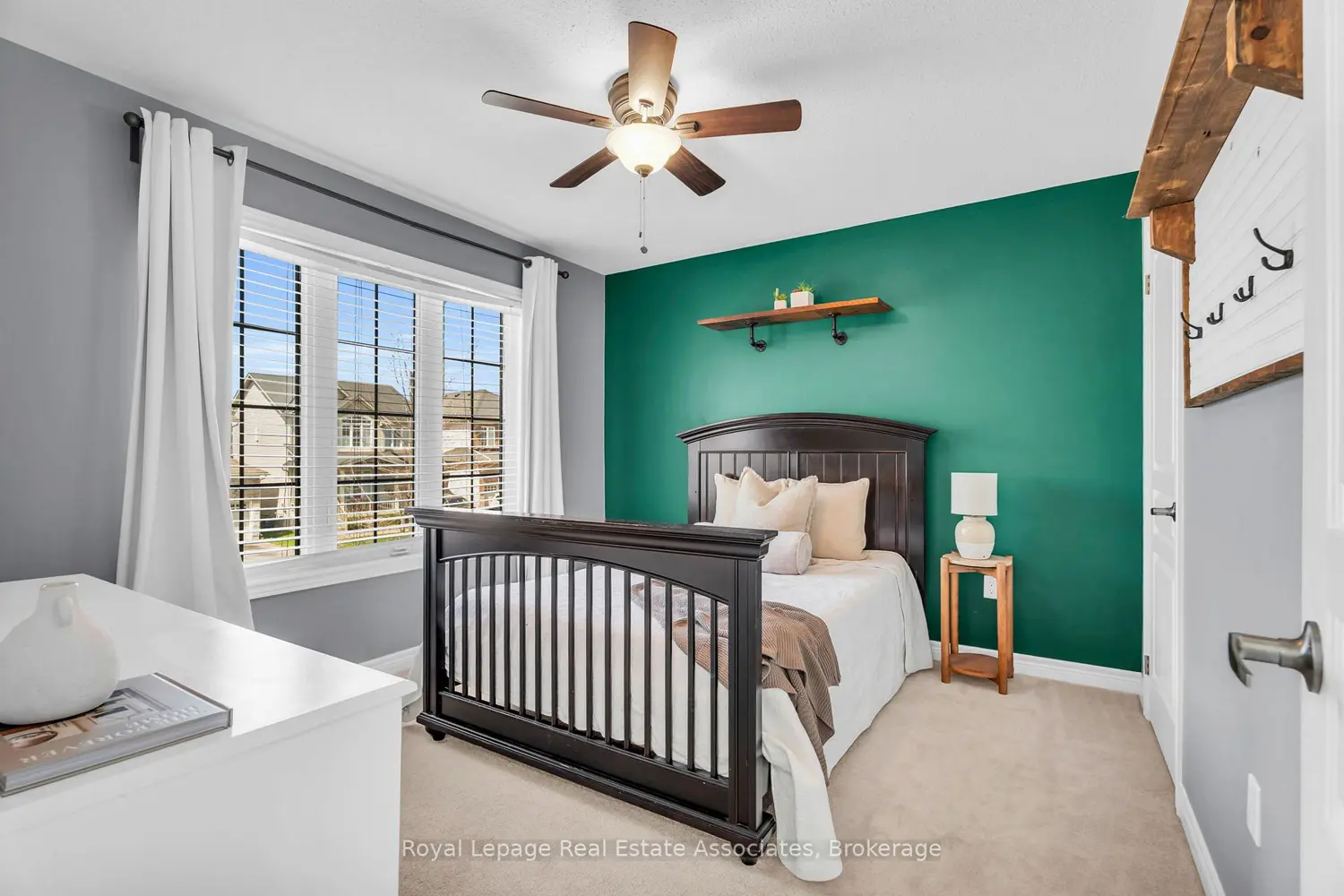 Additional image 13 of 704 Cook Crescent