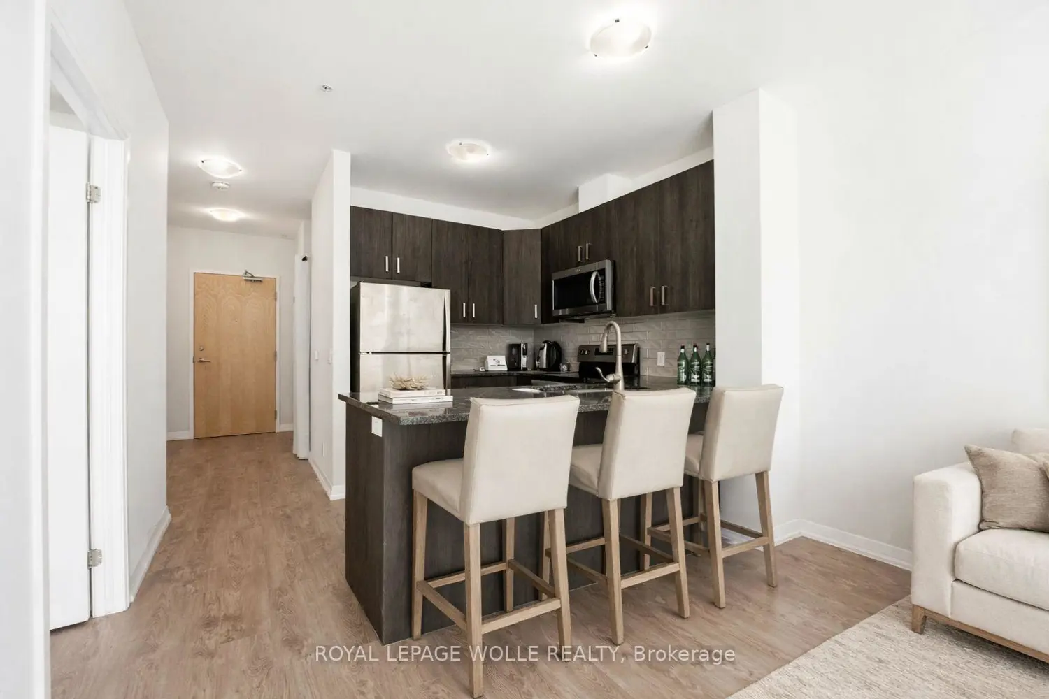 Additional image 6 of 104 Garment Street 16