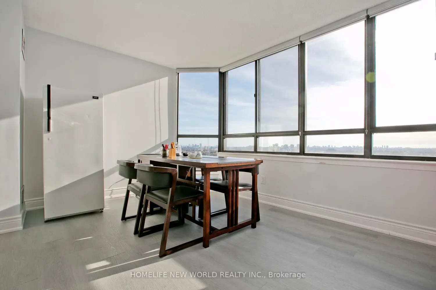 Additional image 7 of 75 Bamburgh Circle 2117