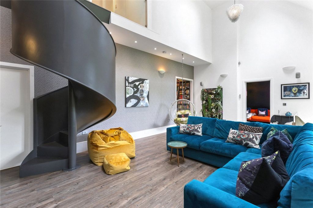 Additional image 9 of 5 bed detached house for saleEsher Green, Esher KT10