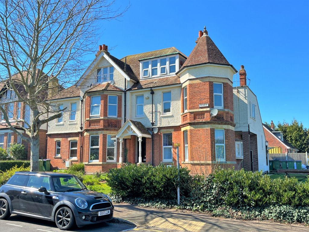 12 bed detached house for saleJulian Road, Folkestone, Kent CT19