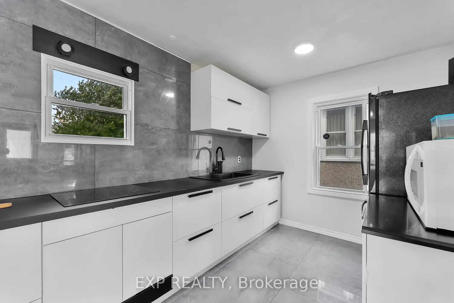 249 Wallace Avenue photo 3