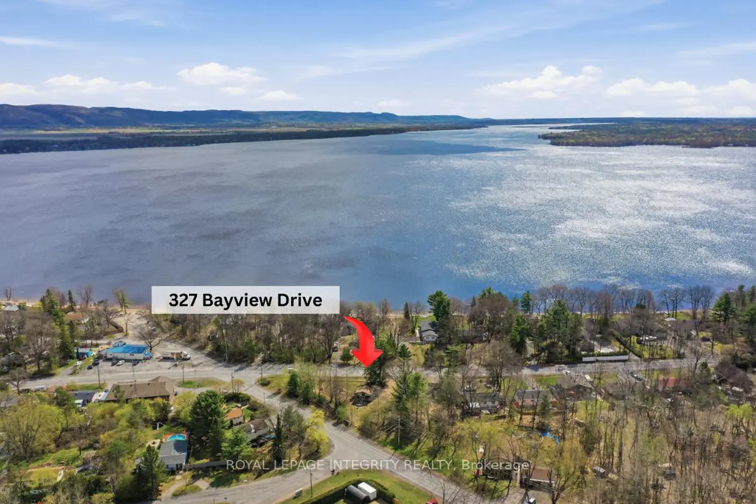 327 Bayview Drive photo 2