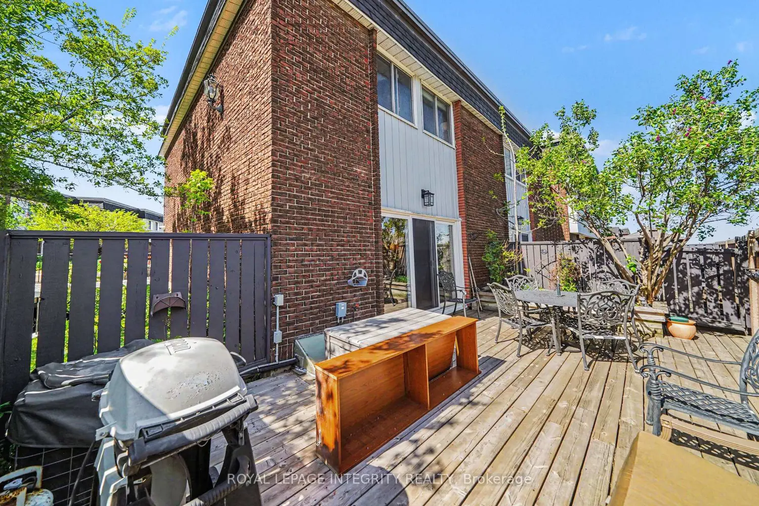 1821 Walkley Road 27 photo 2