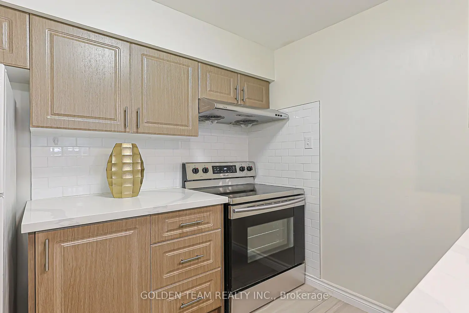 Additional image 6 of 80 Saint Patrick Street 621