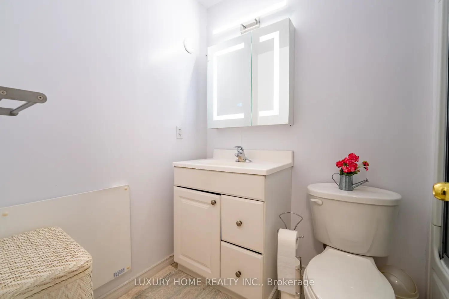 Additional image 11 of 100 Henderson Avenue 2