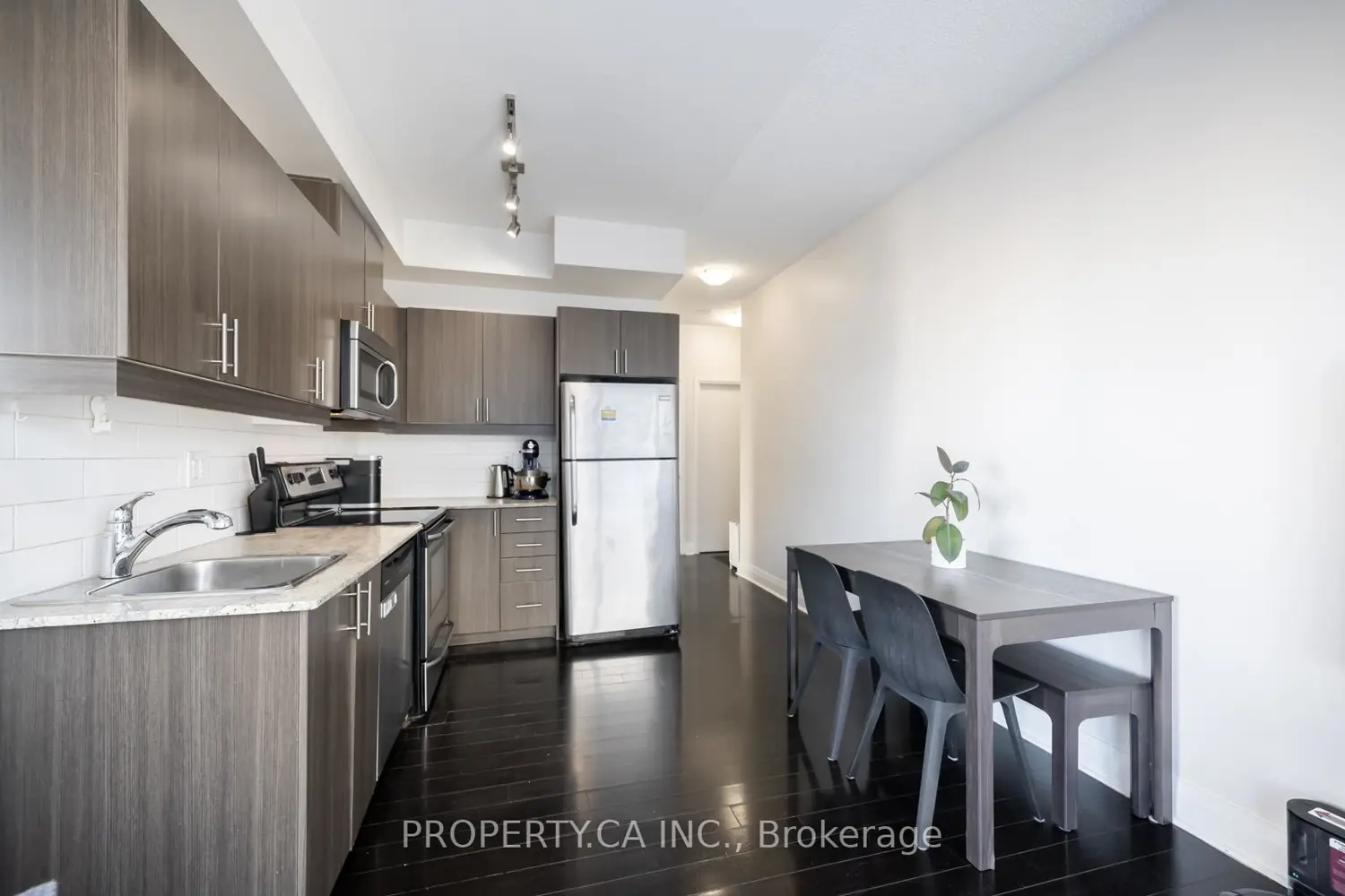 Additional image 4 of 17 Kenaston Gardens 516