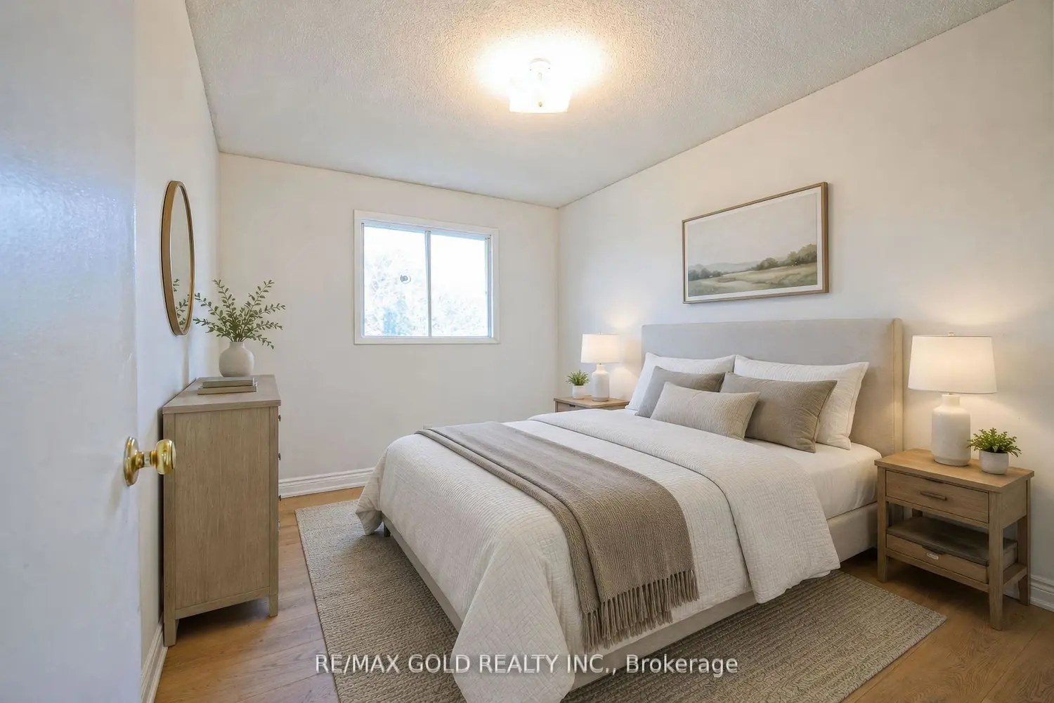 211 Wexford Road photo 5