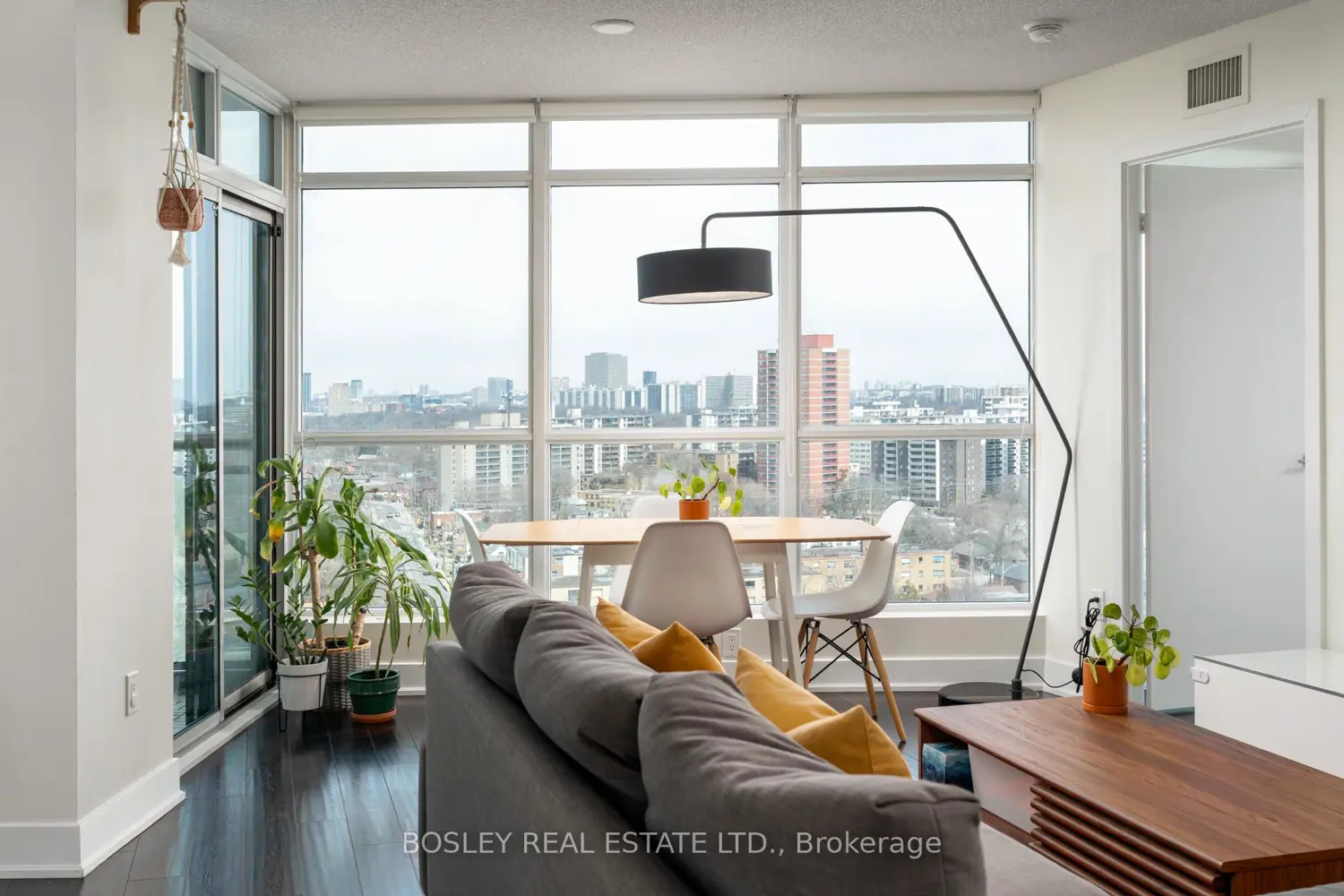 Additional image 5 of 1048 Broadview Avenue 1807