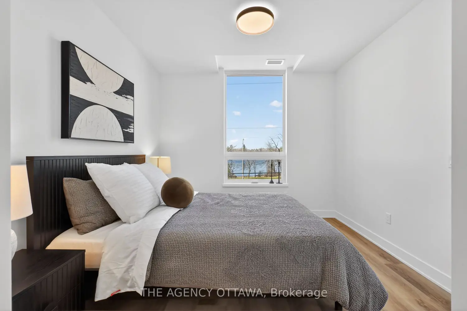 Additional image 8 of 3071 Riverside Drive 209