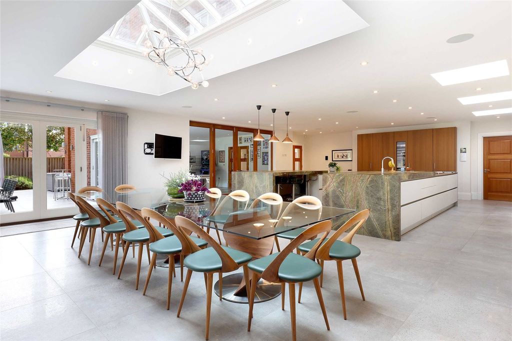 Additional image 7 of 7 bed detached house for saleCamp Road, Gerrards Cross, Buckinghamshire SL9