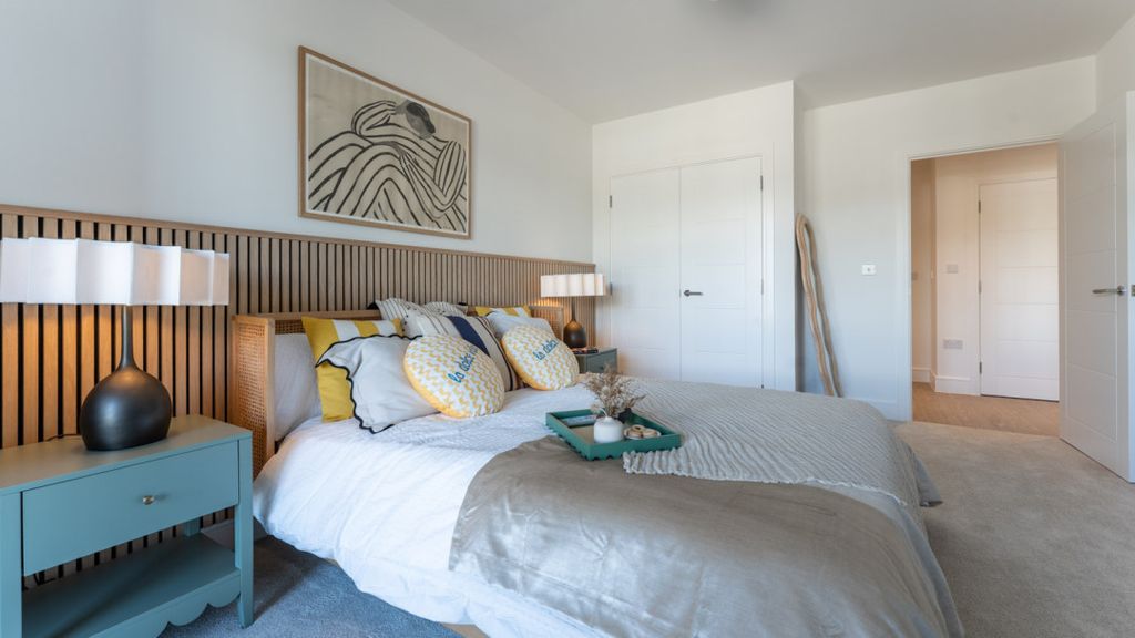 Additional image 2 of 2 bed flat for saleBronze Walk, Erith DA8