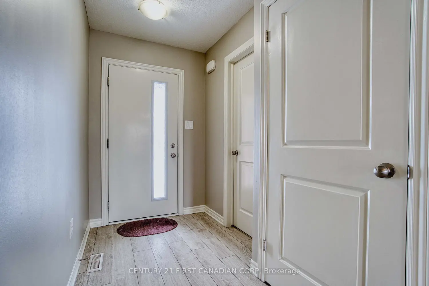 1323 Michael Circle photo 5