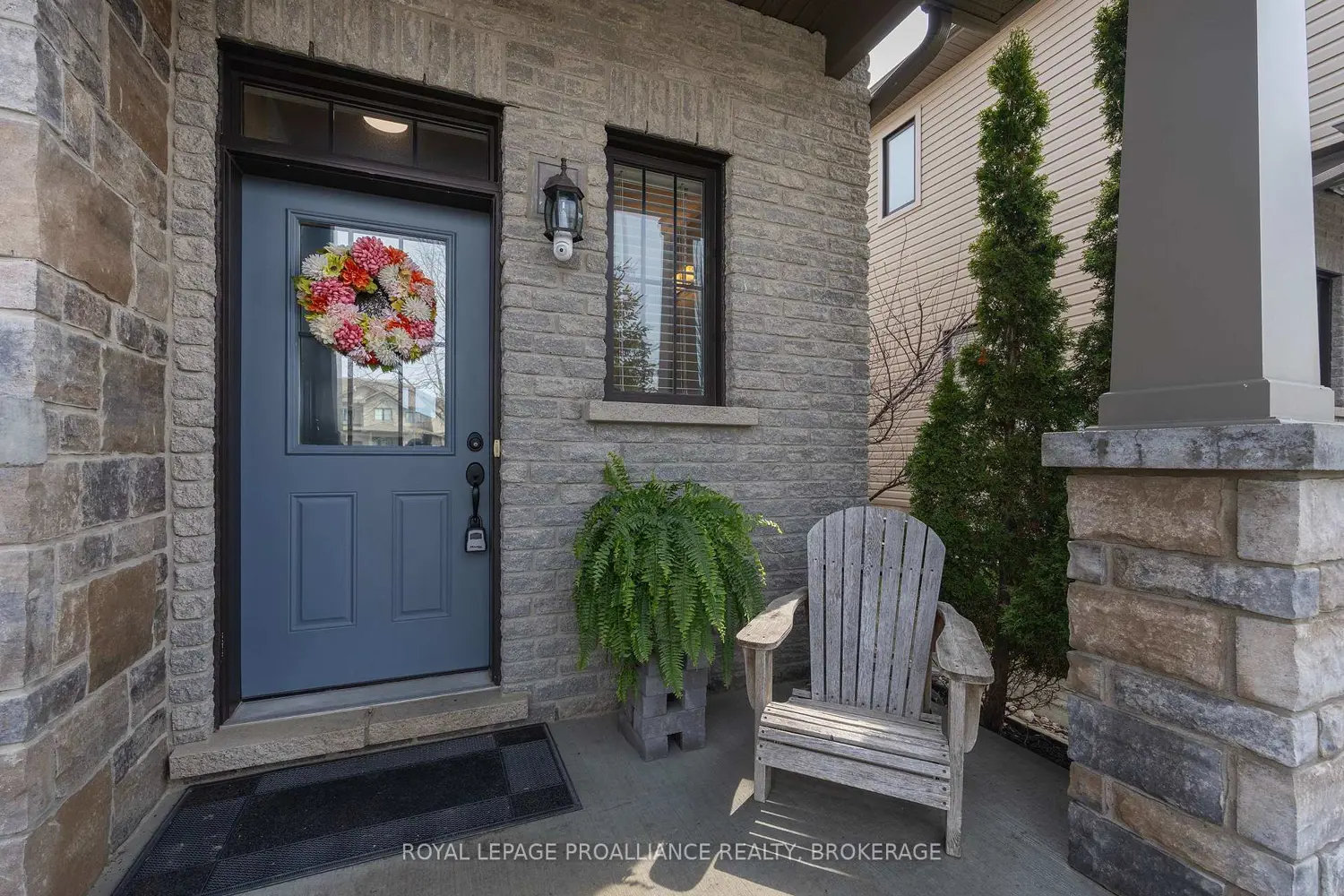 136 Simurda Court photo 2