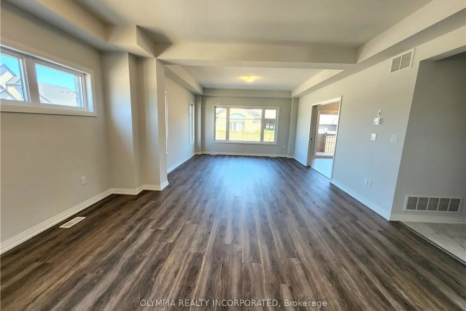 47 Samuel Avenue photo 3