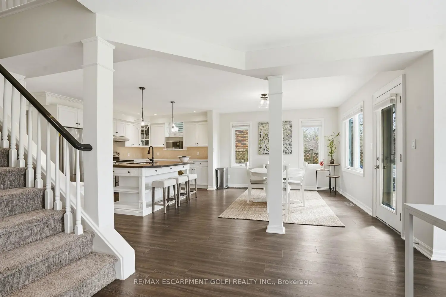 20 Timber Lane photo 4