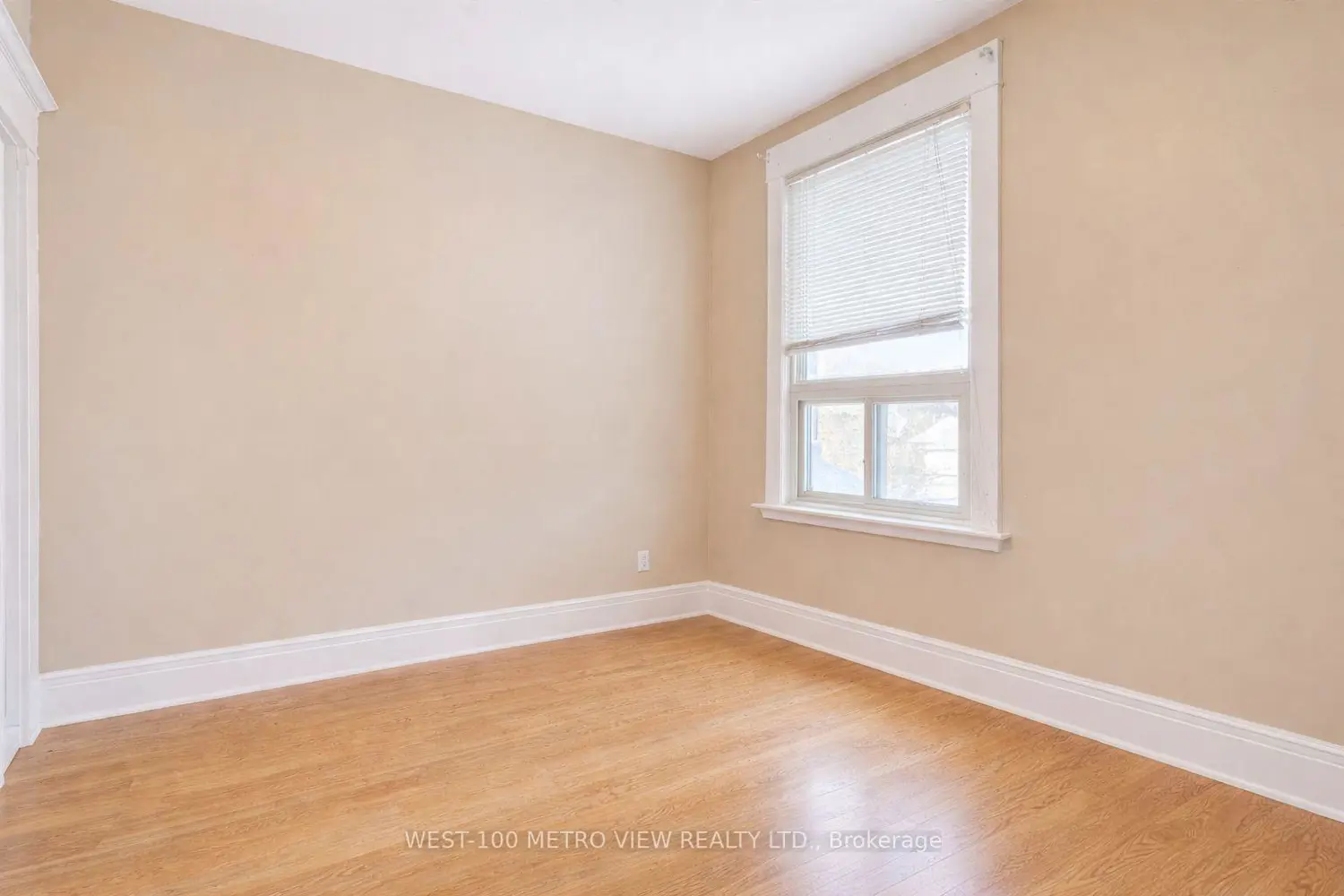 Additional image 10 of 1733 Dufferin Street