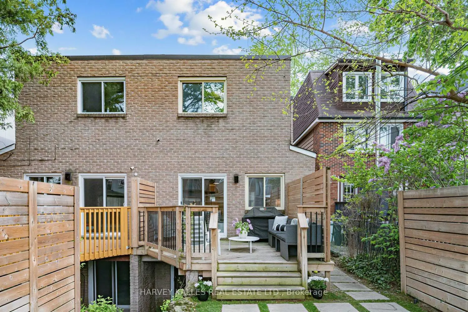 Additional image 20 of 136 Bedford Park Avenue