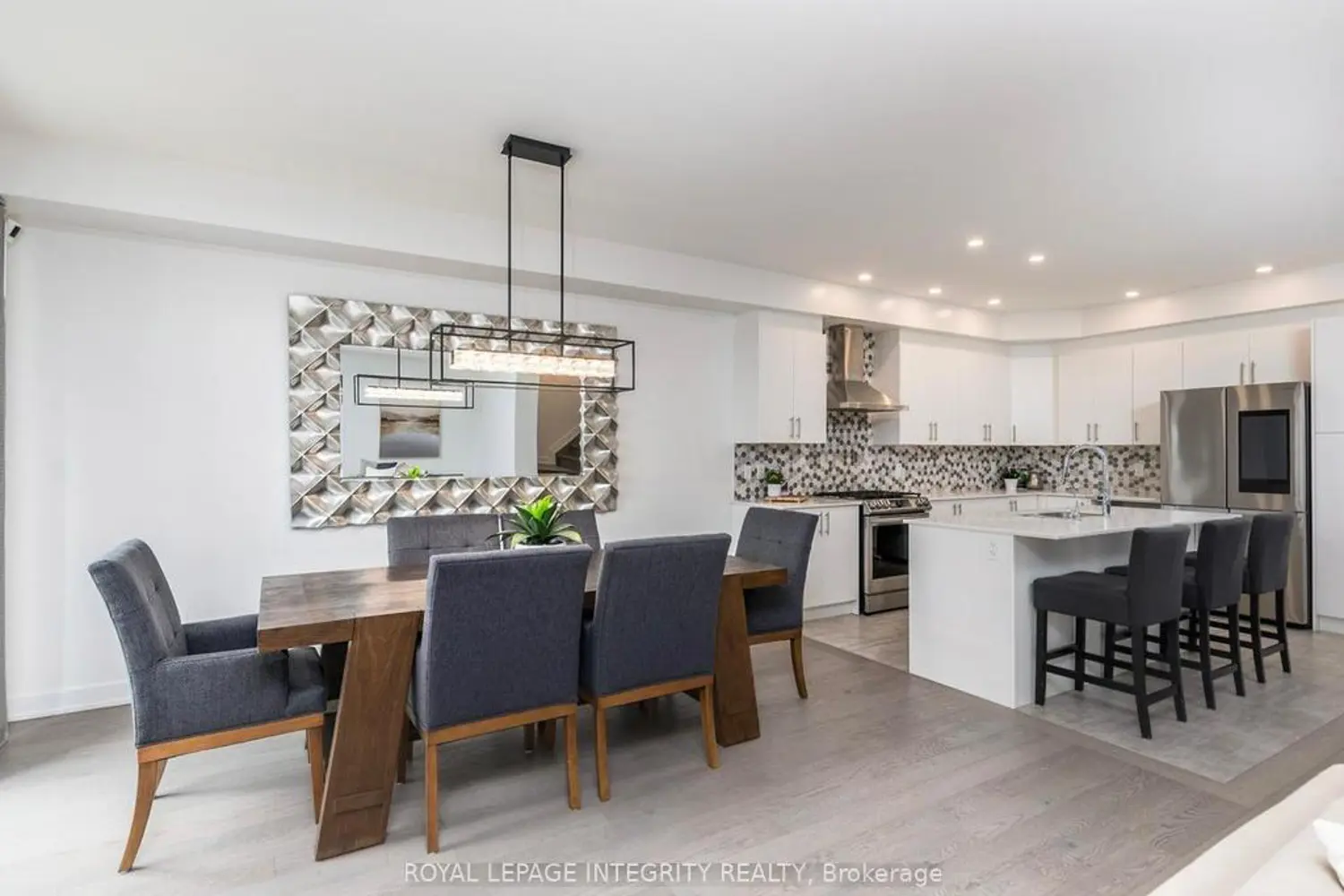 28 Mendoza Way photo 4