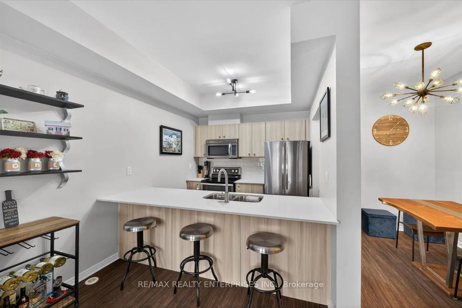 Additional image 7 of 871 Wilson Avenue 21