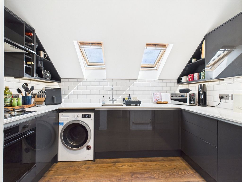 Additional image 9 of 2 bed flat for saleReading Road South, Fleet, Hampshire GU52