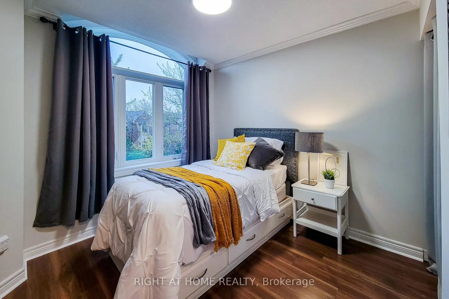 Additional image 7 of 2624 Castle Hill Crescent