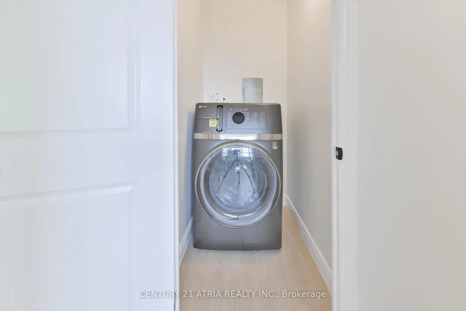 Additional image 16 of 4101 Sheppard Avenue 207