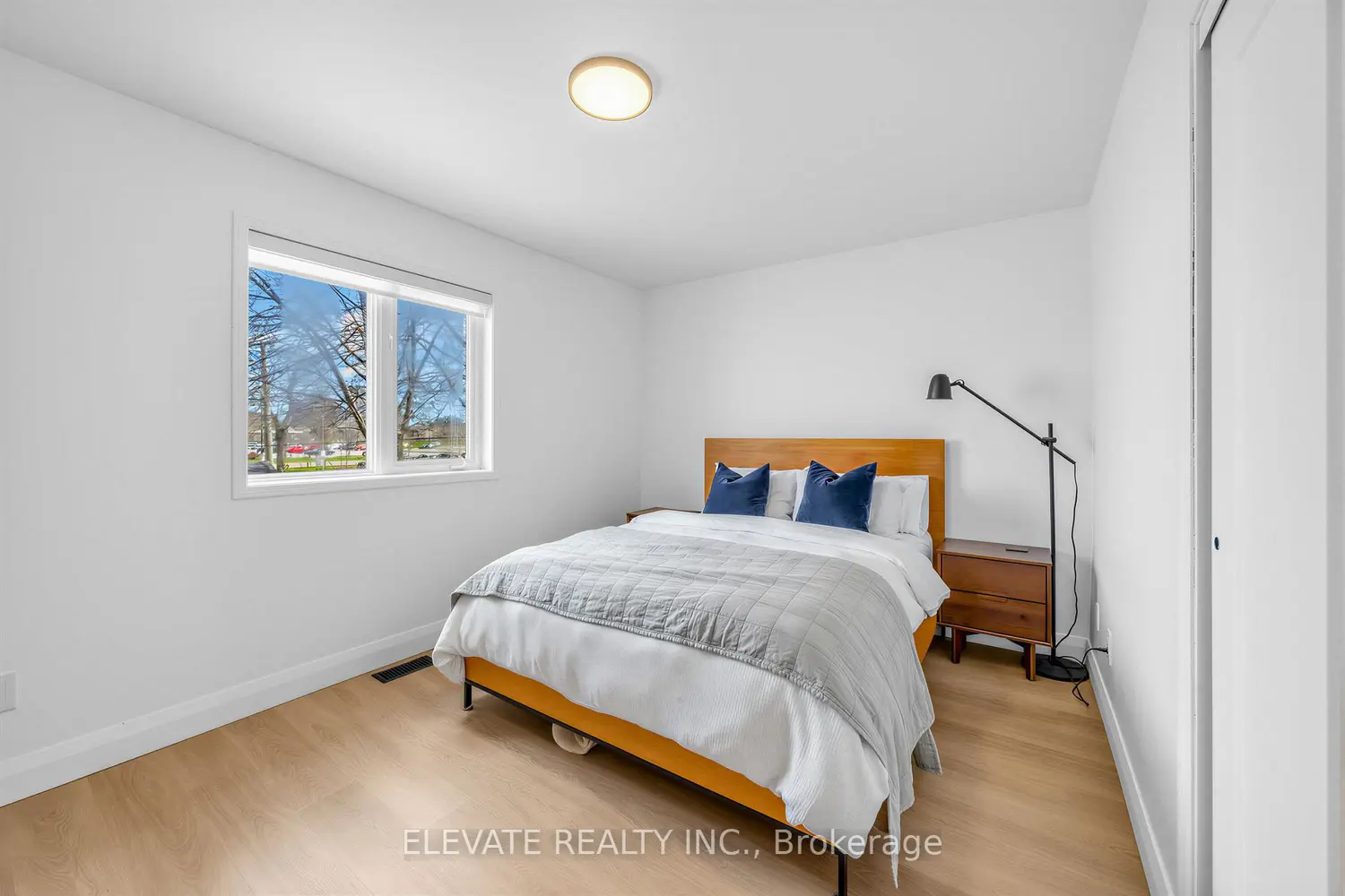 Additional image 11 of 1 Mulock Avenue