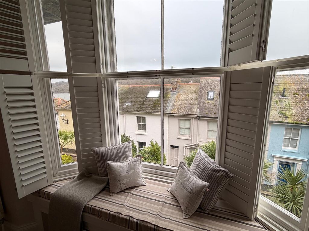 Additional image 12 of 1 bed flat for saleEsplanade, Fowey PL23