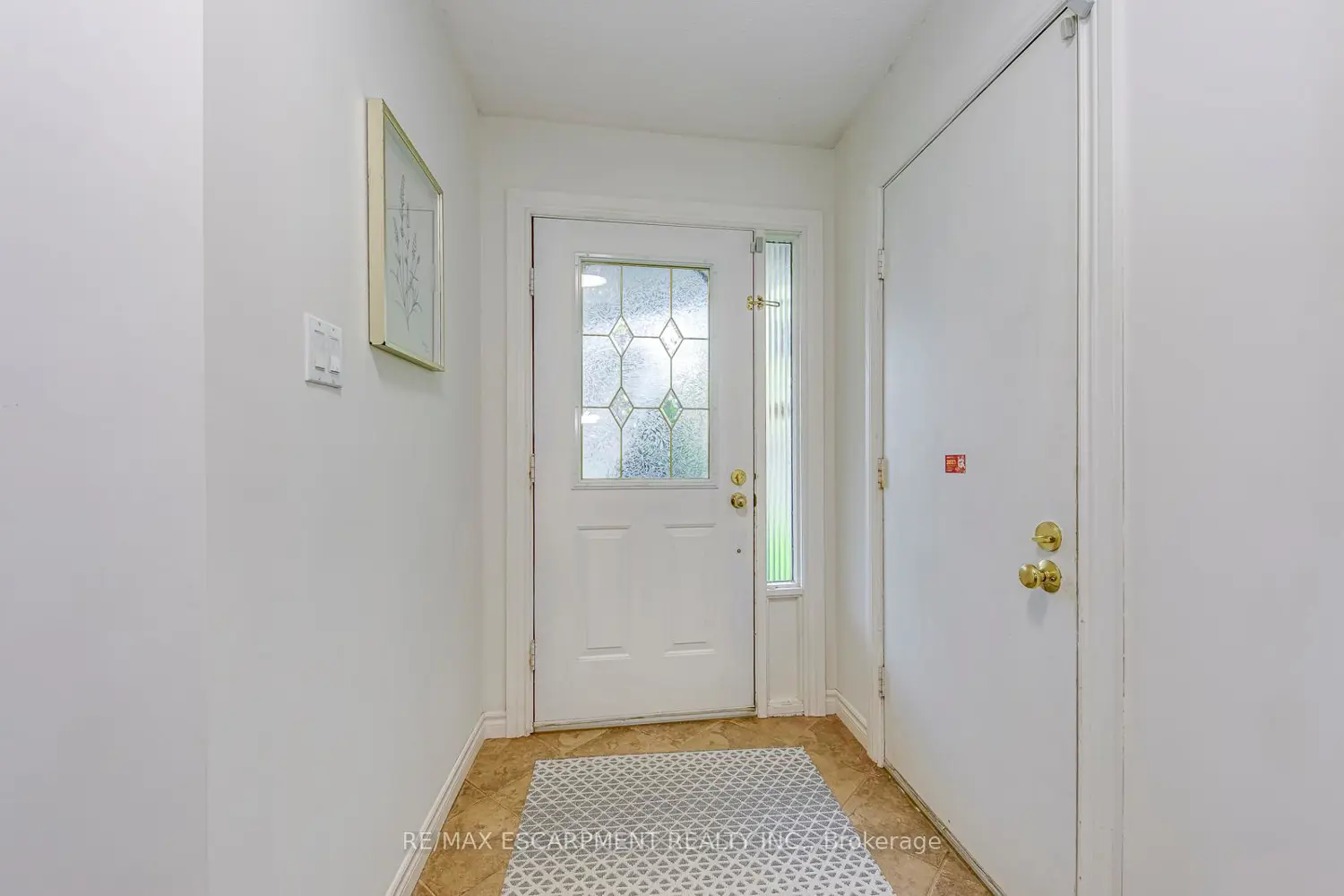 43 Niska Drive photo 4
