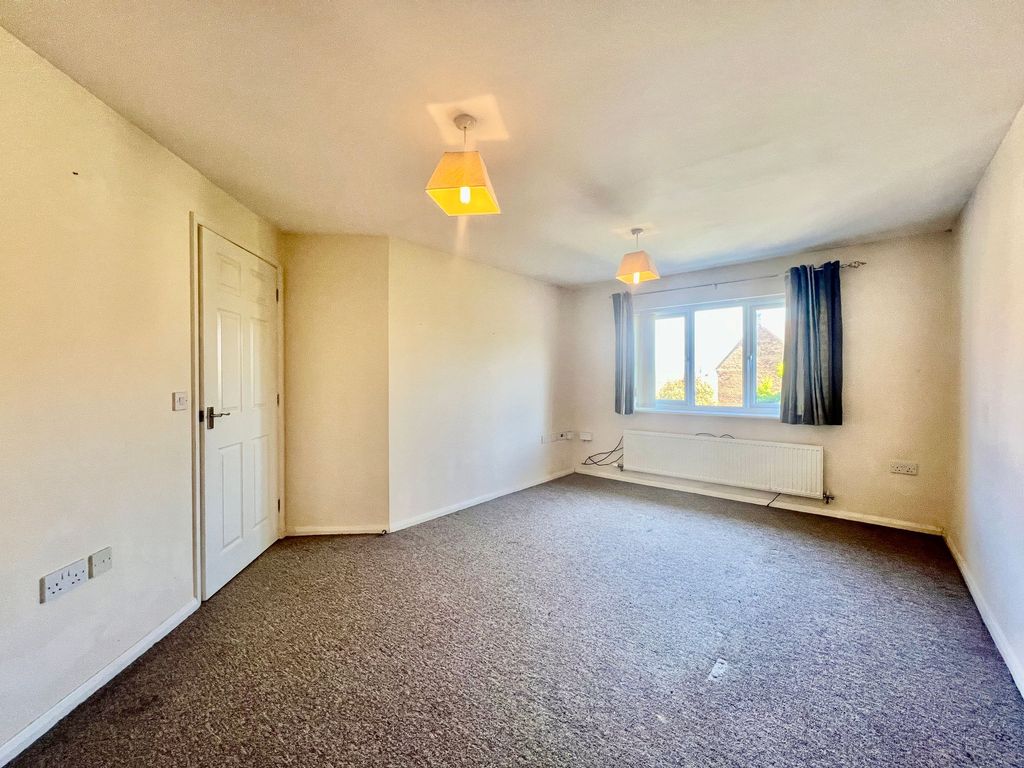 Additional image 8 of 2 bed flat for saleOrmonde Close, Grantham NG31