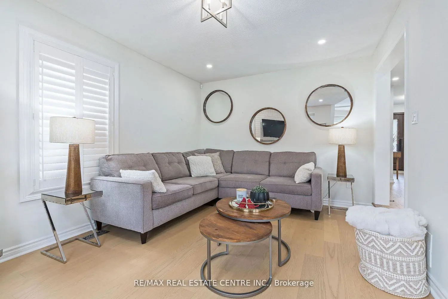 20 Nixon Crescent photo 4