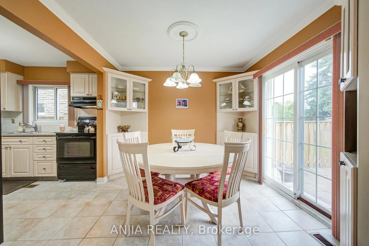 Additional image 7 of 48 Upton Crescent