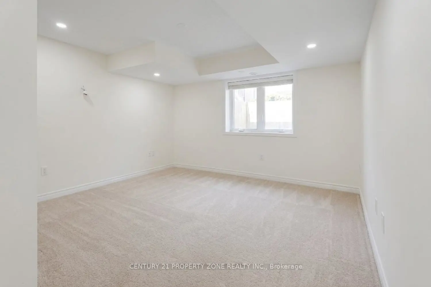 Additional image 9 of 250 Lagerfeld Drive 4
