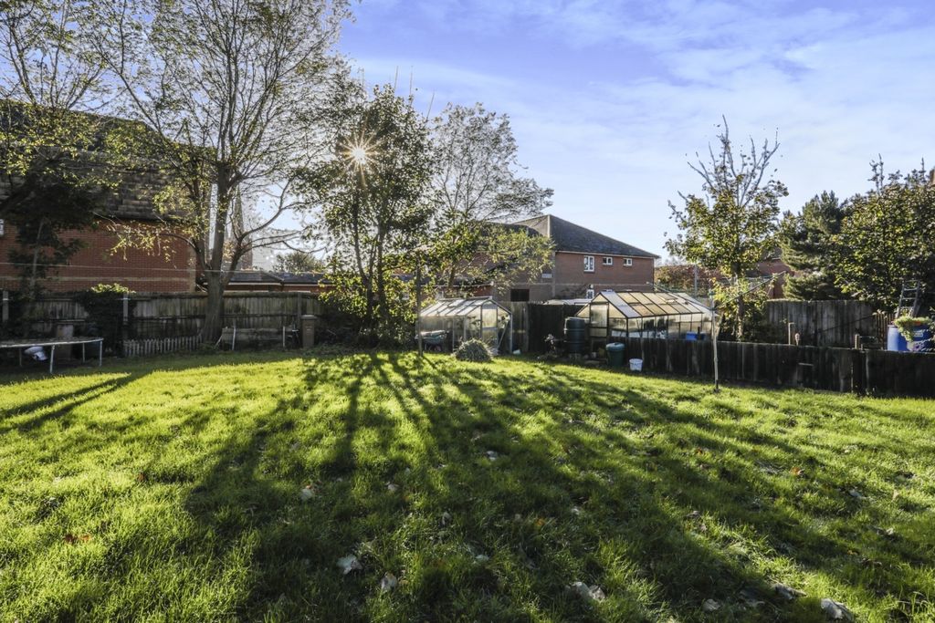 Additional image 12 of 1 bed flat for salePrinces Road, Felixstowe IP11