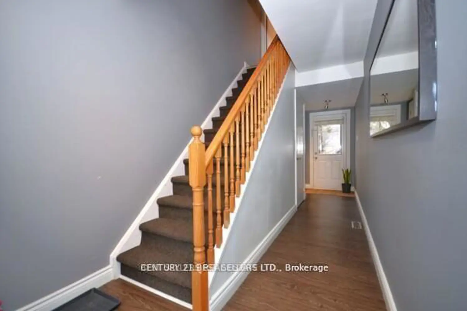 107 Bristol Road 100 photo 3