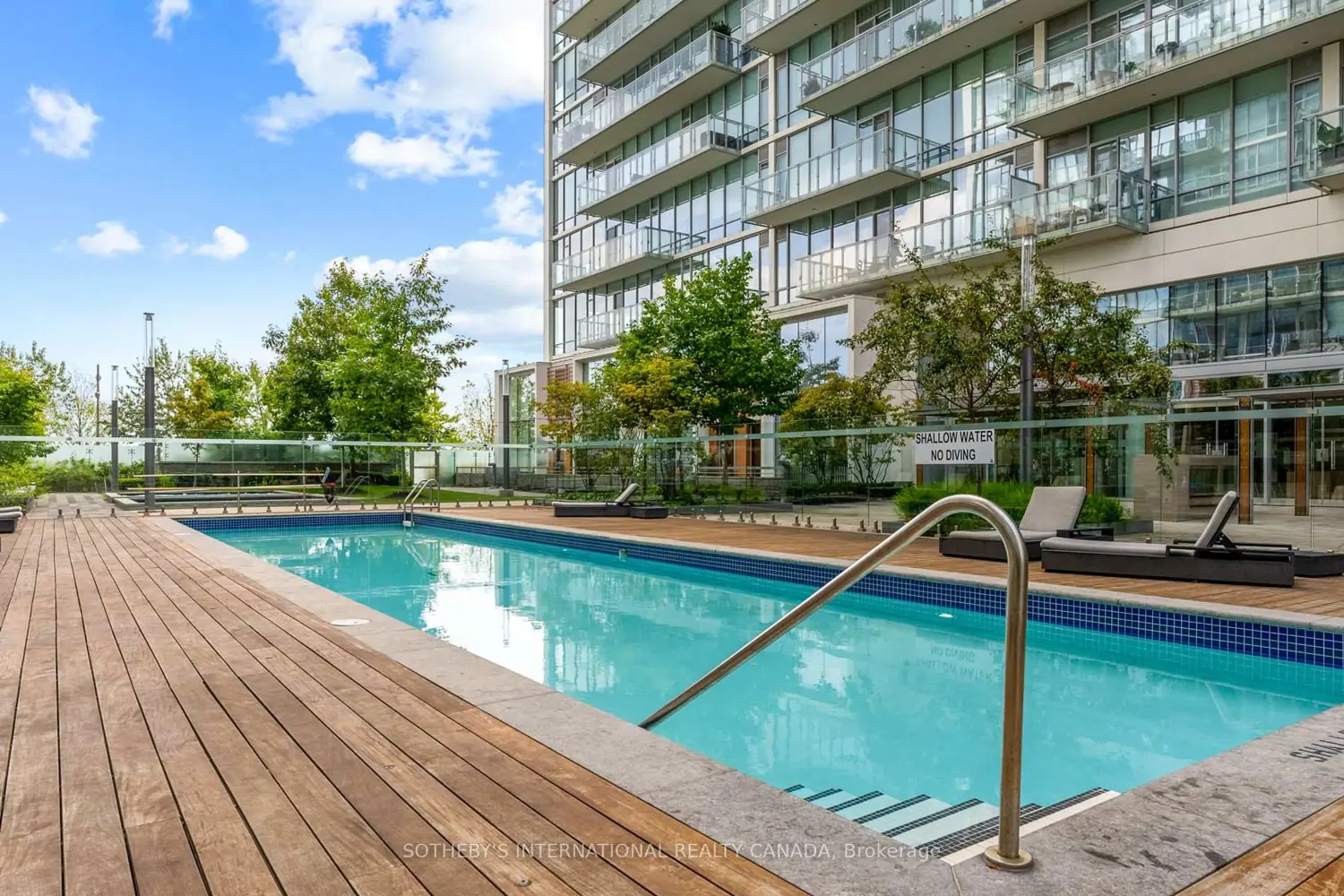 Additional image 7 of 39 Queens Quay 816