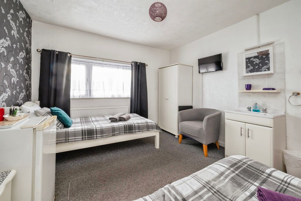 Additional image 18 of 10 bed terraced house for saleVictoria Road, Great Yarmouth NR30