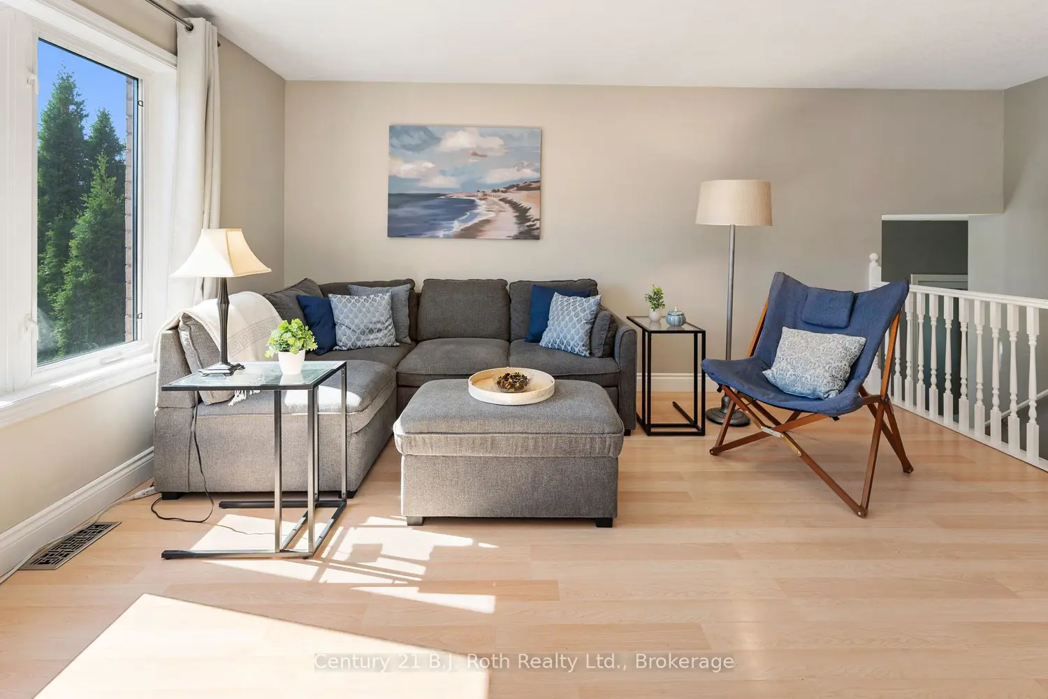 60 Donlands Court photo 4
