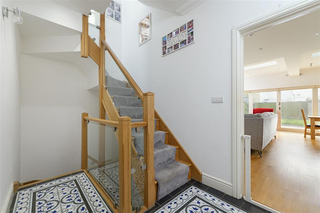 Additional image 3 of 5 bed detached house for saleClark House, South Road, Faversham ME13