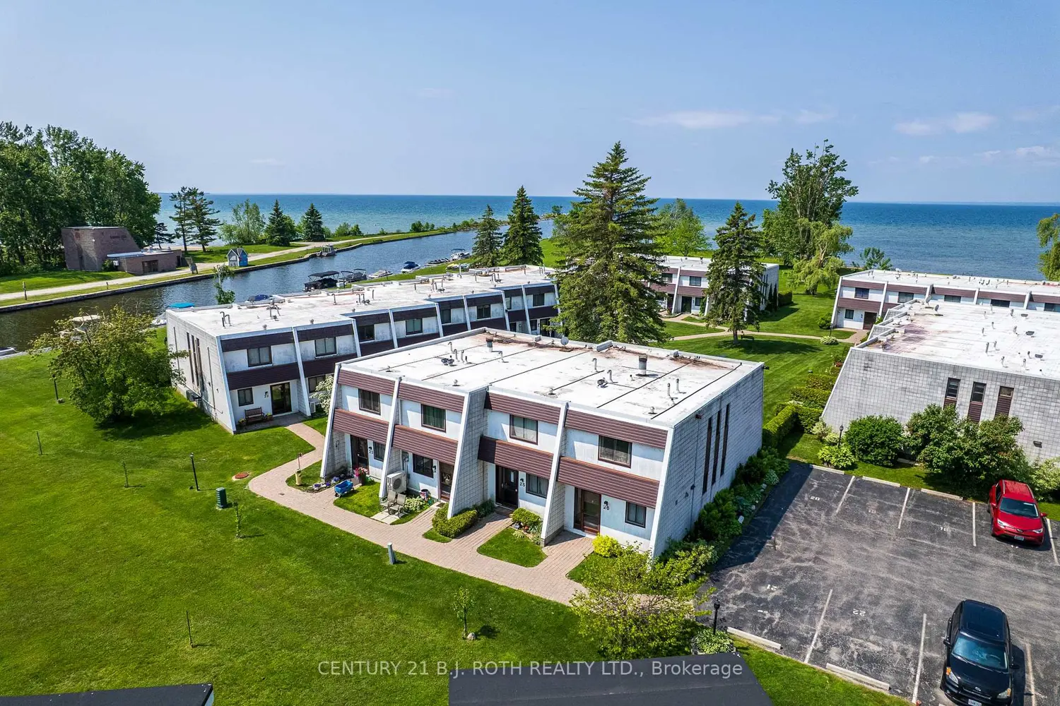 1 Paradise Boulevard 26