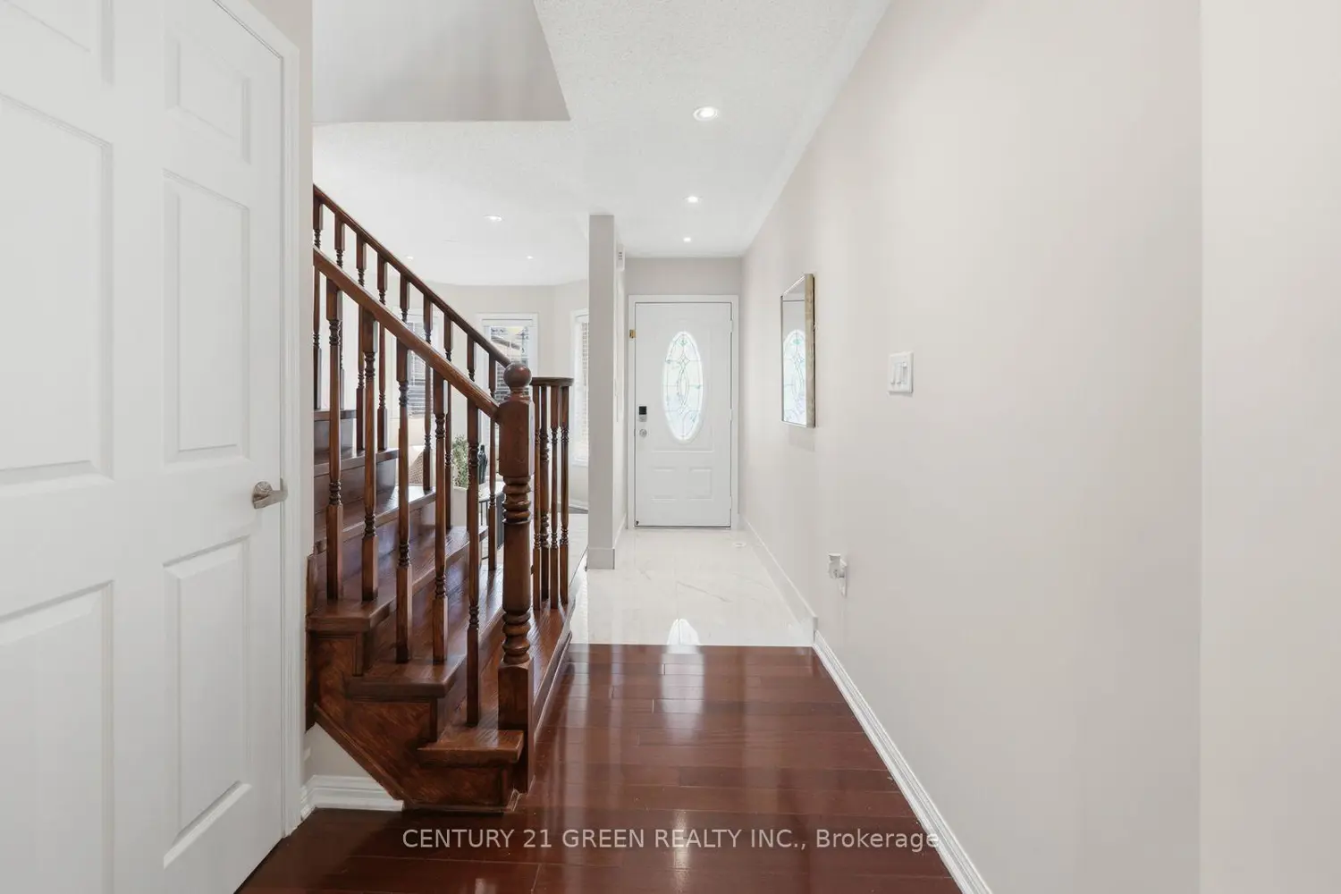 913 Philbrook Drive photo 5