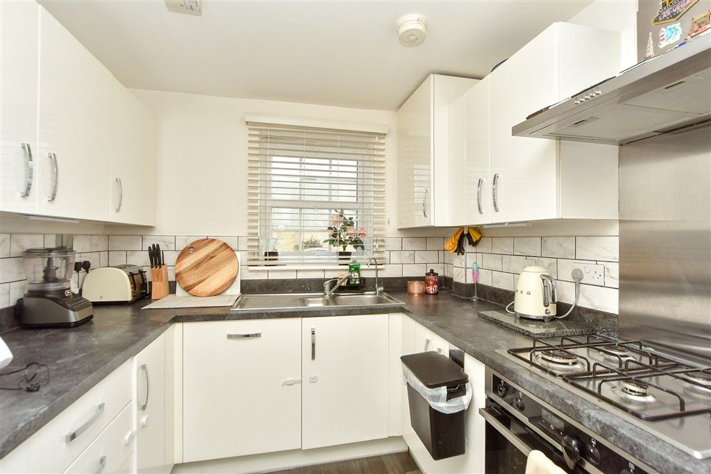 4 bed semi-detached house for saleRichmer Road, Erith, Kent DA8