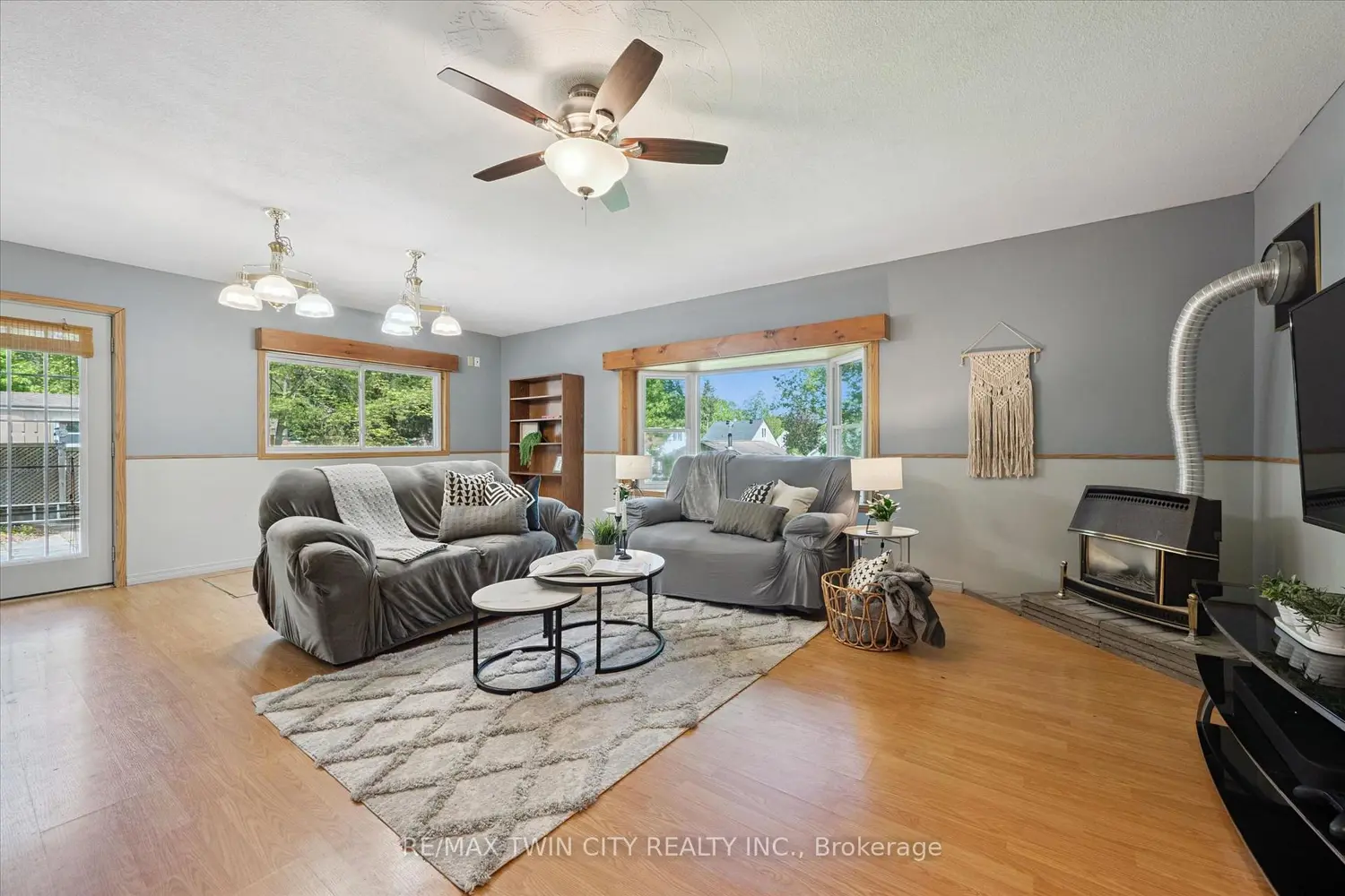 204 Joseph Street photo 4