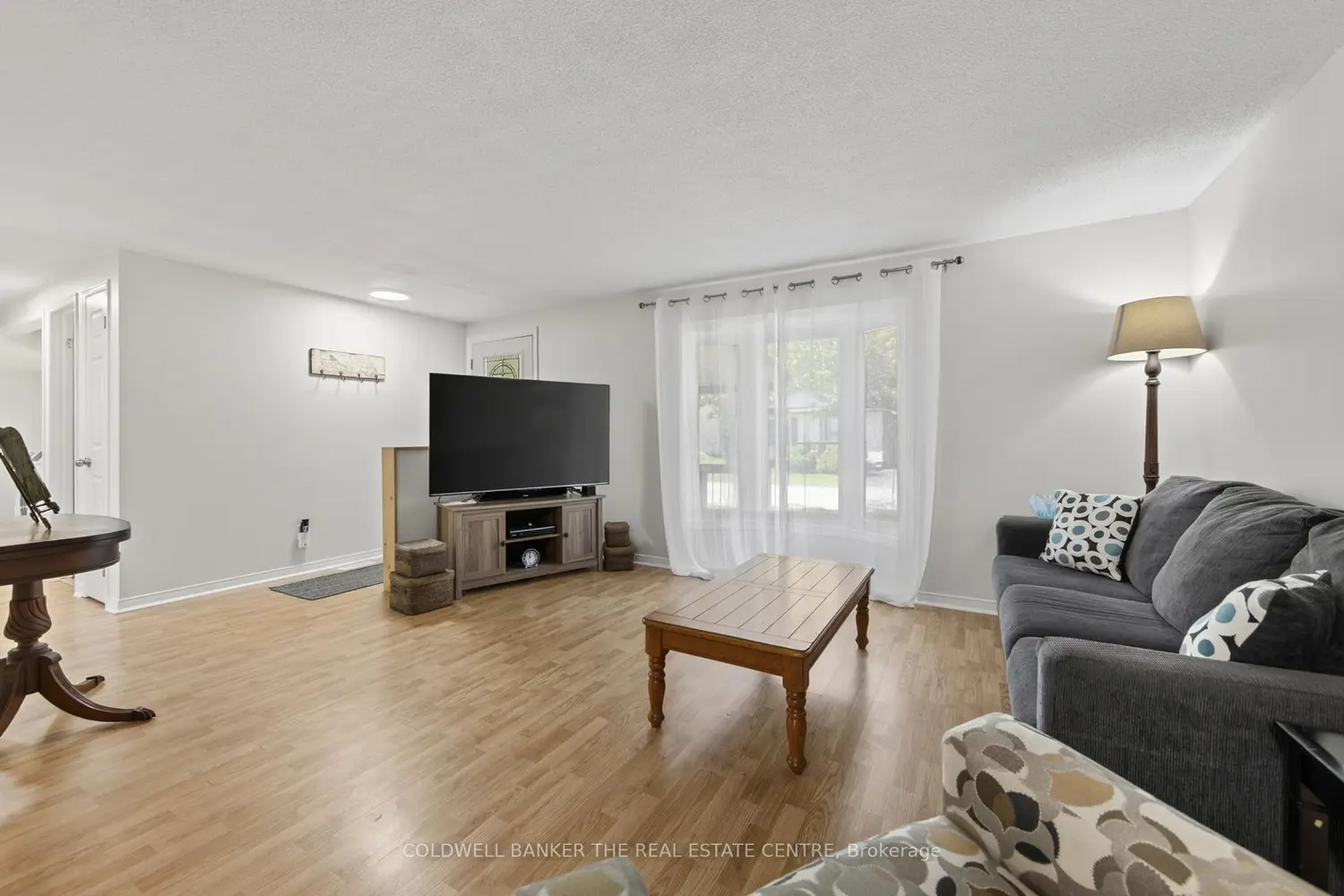 24 Briar Wood Place photo 3