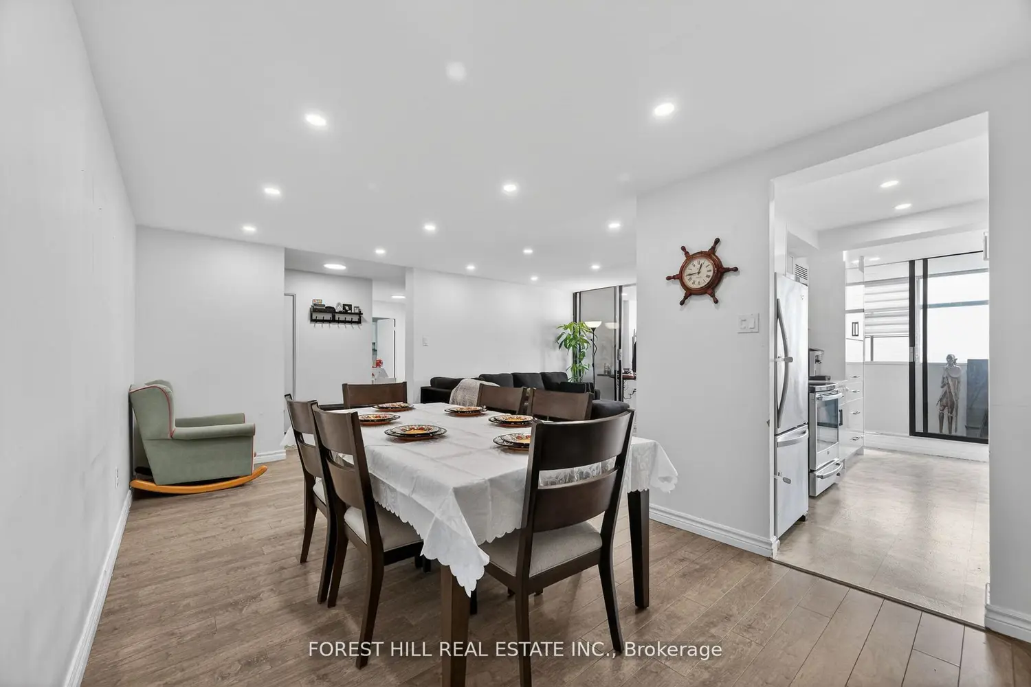 100 Antibes Drive 1705