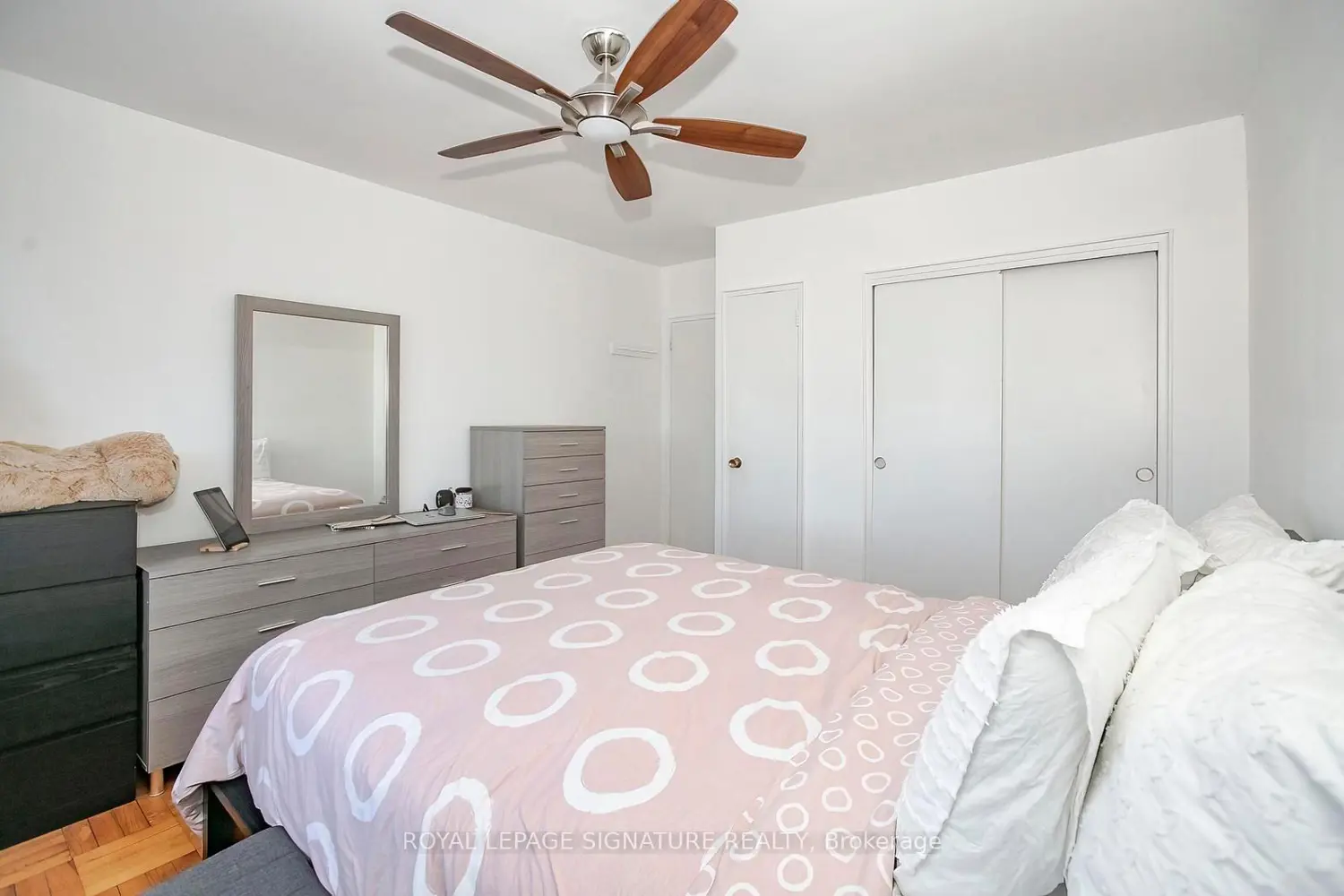 Additional image 14 of 219 Wilson Avenue 305