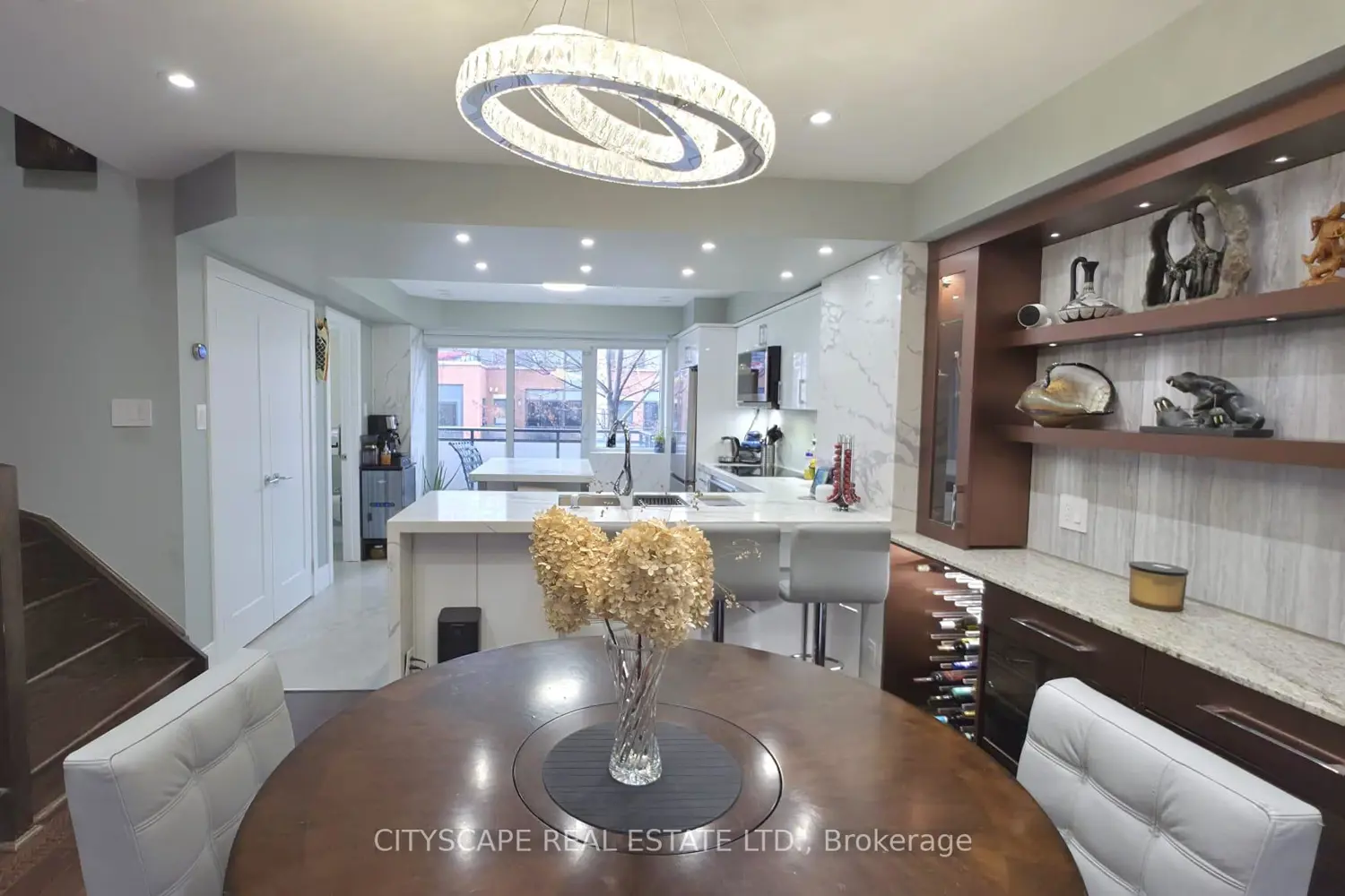 Additional image 14 of 35 Oak Street